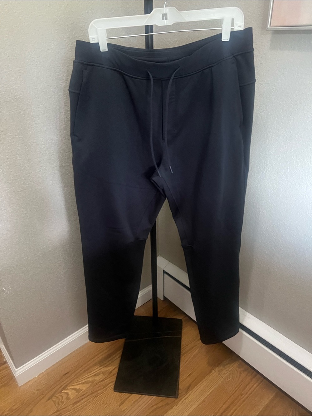 lululemon athletica Men's Black Performance Jogger Pants